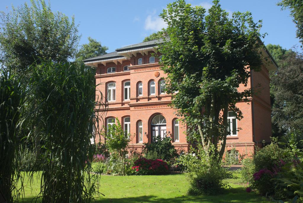 WesselburenHaus Im Parkアパートメント エクステリア 写真